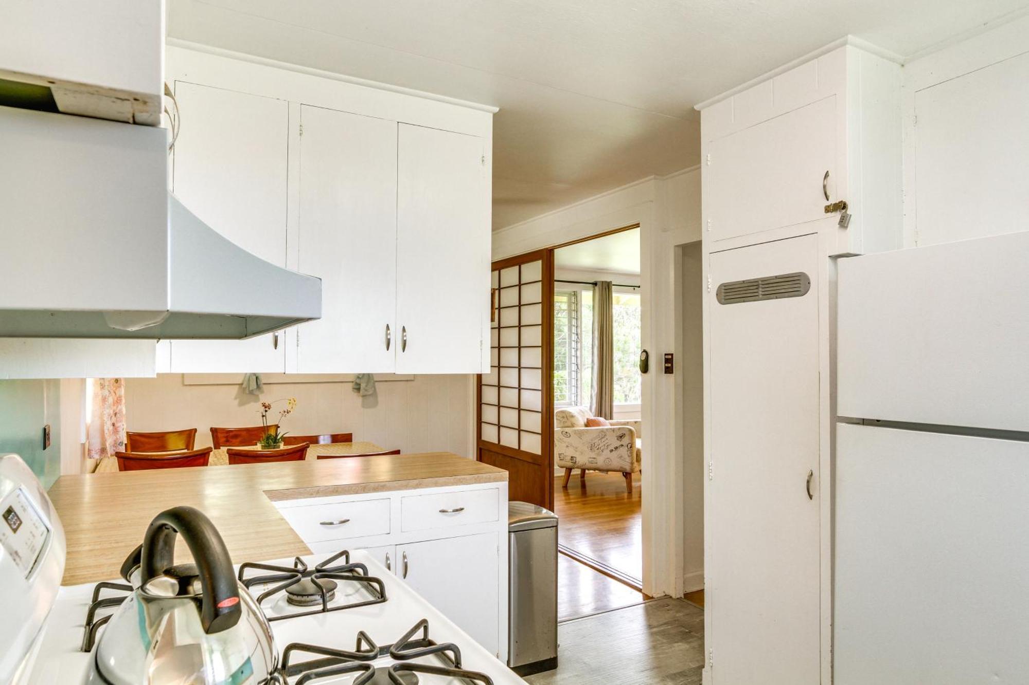 Charming Historic Hilo House Minutes To Beach! Εξωτερικό φωτογραφία